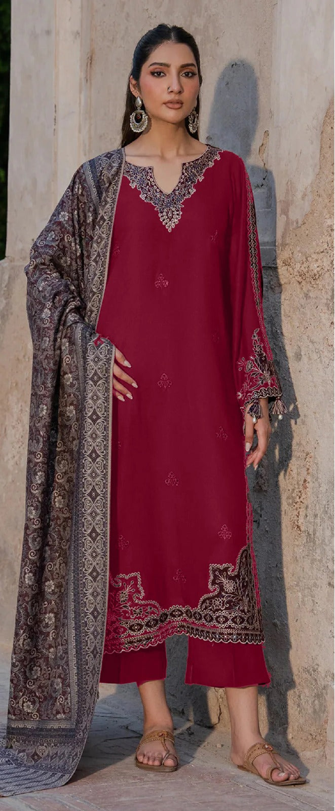 Unstitched 3Pc Lawn Embroidered Suit