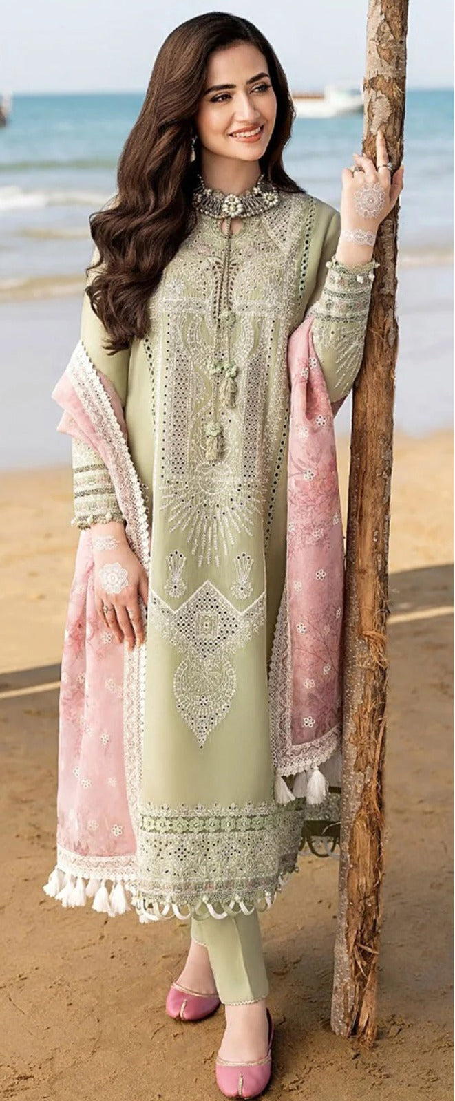 3pc Lawn Heavy Unstitched Embroidered